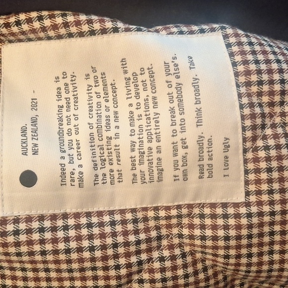 I Love Ugly L coat - Picture 8 of 8